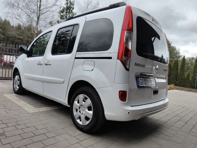 Белый Рено Кенгу, объемом двигателя 1.5 л и пробегом 125 тыс. км за 6170 $, фото 11 на Automoto.ua