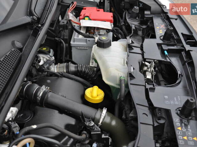 Рено Кенгу 2018 в Киеве на Automoto.ua Белый Рено Кенгу, объемом двигателя 1.5 л и пробегом 157 тыс. км за 15500 $, фото 32 на Automoto.ua