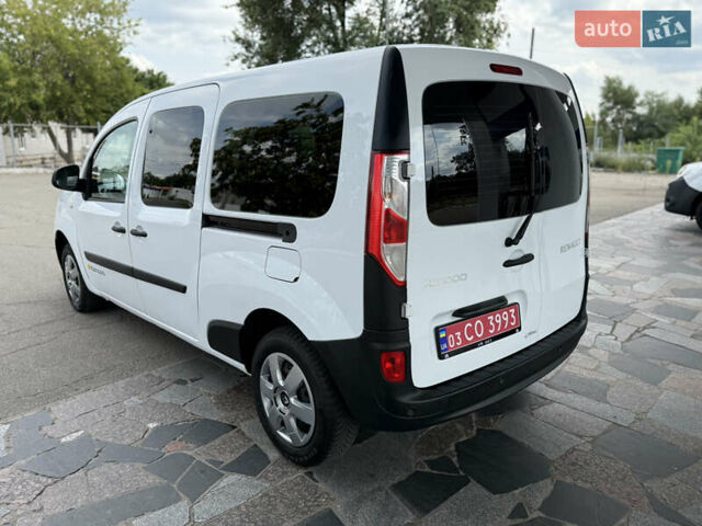 Белый Рено Кенгу, объемом двигателя 1.5 л и пробегом 117 тыс. км за 12999 $, фото 24 на Automoto.ua