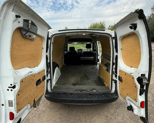 Білий Рено Кєнгу, об'ємом двигуна 1.46 л та пробігом 253 тис. км за 7700 $, фото 9 на Automoto.ua