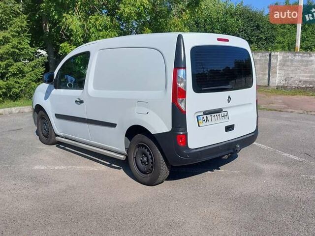 Белый Рено Кенгу, объемом двигателя 1.5 л и пробегом 253 тыс. км за 9400 $, фото 2 на Automoto.ua