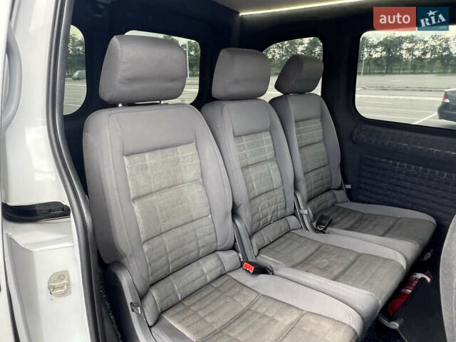 Белый Рено Кенгу, объемом двигателя 1.46 л и пробегом 140 тыс. км за 11799 $, фото 24 на Automoto.ua