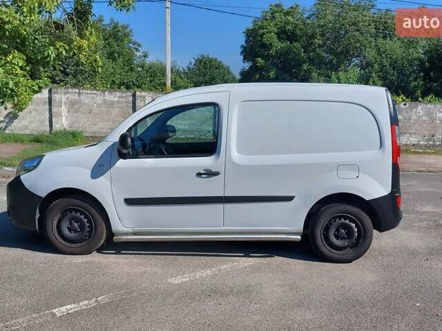 Белый Рено Кенгу, объемом двигателя 1.5 л и пробегом 253 тыс. км за 9400 $, фото 1 на Automoto.ua