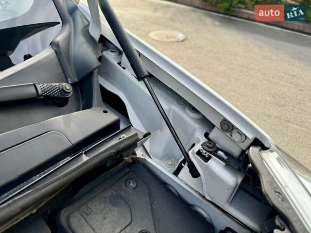 Білий Рено Кєнгу, об'ємом двигуна 1.46 л та пробігом 255 тис. км за 8800 $, фото 40 на Automoto.ua