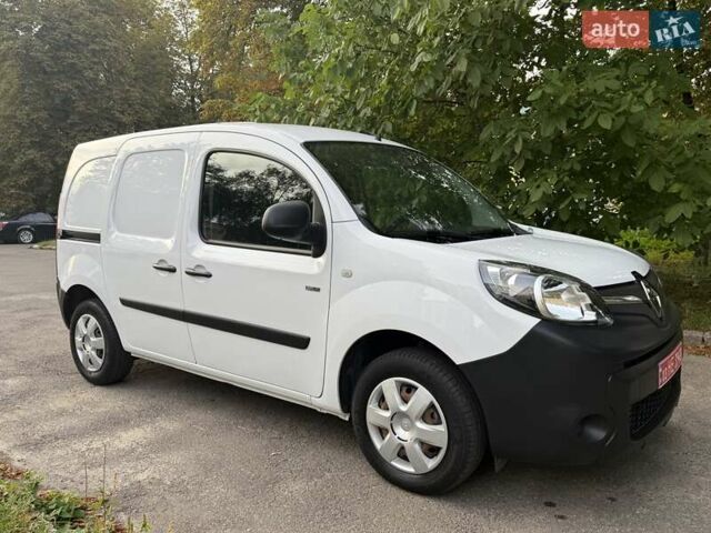 Білий Рено Кєнгу, об'ємом двигуна 0 л та пробігом 23 тис. км за 9900 $, фото 4 на Automoto.ua