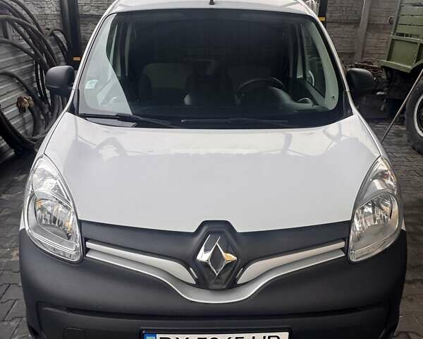 Белый Рено Кенгу, объемом двигателя 1.5 л и пробегом 161 тыс. км за 8200 $, фото 5 на Automoto.ua