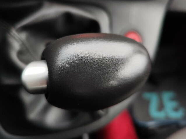 Білий Рено Кєнгу, об'ємом двигуна 0 л та пробігом 36 тис. км за 14200 $, фото 21 на Automoto.ua