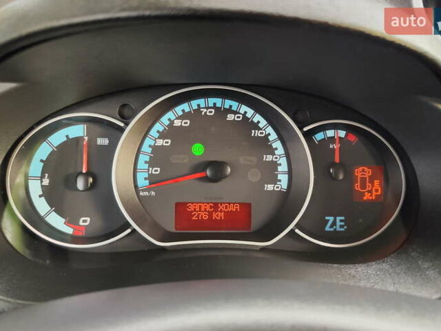 Білий Рено Кєнгу, об'ємом двигуна 0 л та пробігом 57 тис. км за 13500 $, фото 21 на Automoto.ua