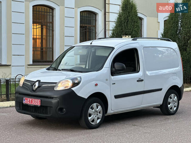 Белый Рено Кенгу, объемом двигателя 0 л и пробегом 32 тыс. км за 9300 $, фото 10 на Automoto.ua