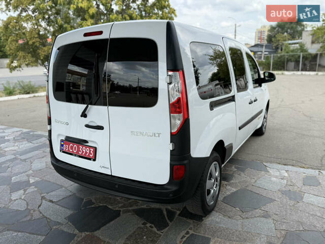 Белый Рено Кенгу, объемом двигателя 1.5 л и пробегом 117 тыс. км за 12999 $, фото 19 на Automoto.ua