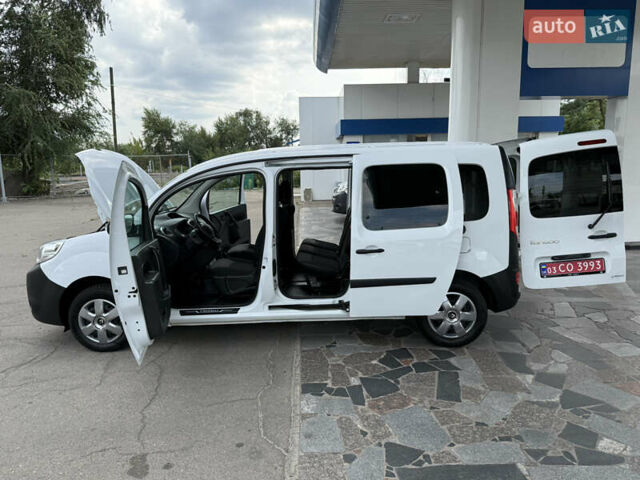 Белый Рено Кенгу, объемом двигателя 1.5 л и пробегом 117 тыс. км за 12999 $, фото 106 на Automoto.ua