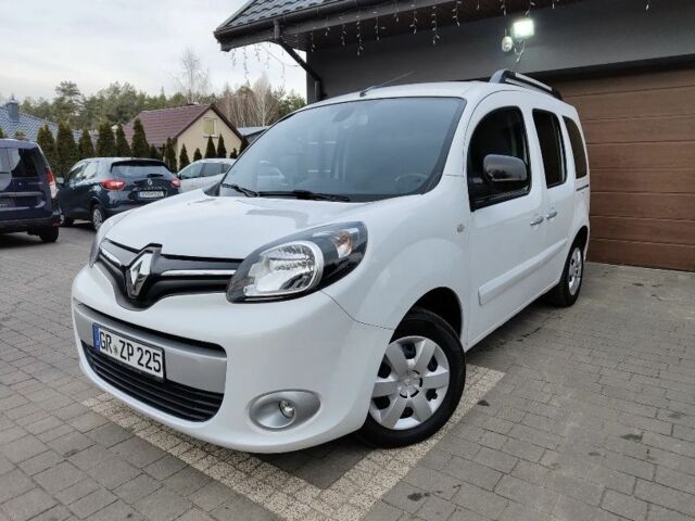 Белый Рено Кенгу, объемом двигателя 1.5 л и пробегом 125 тыс. км за 6170 $, фото 6 на Automoto.ua