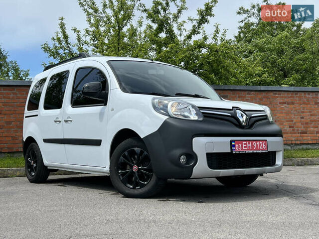 Белый Рено Кенгу, объемом двигателя 1.5 л и пробегом 172 тыс. км за 12999 $, фото 3 на Automoto.ua