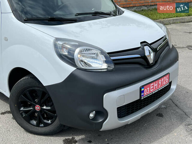 Белый Рено Кенгу, объемом двигателя 1.5 л и пробегом 172 тыс. км за 12999 $, фото 5 на Automoto.ua