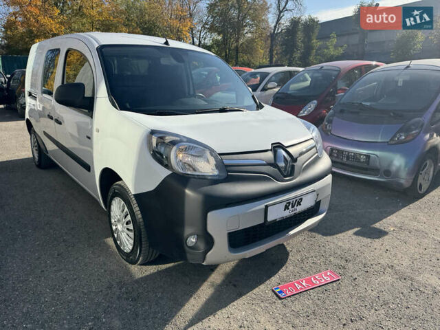 Рено Кенгу 2018 в Тернополе на Automoto.ua Белый Рено Кенгу, объемом двигателя 0 л и пробегом 202 тыс. км за 8800 $, фото 2 на Automoto.ua