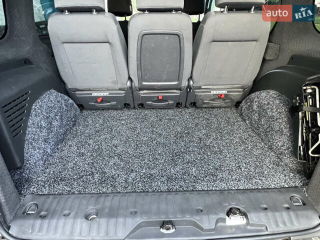 Белый Рено Кенгу, объемом двигателя 1.46 л и пробегом 140 тыс. км за 11799 $, фото 39 на Automoto.ua