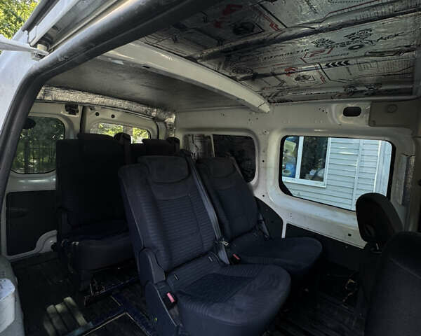 Белый Рено Кенгу, объемом двигателя 1.5 л и пробегом 270 тыс. км за 13500 $, фото 8 на Automoto.ua