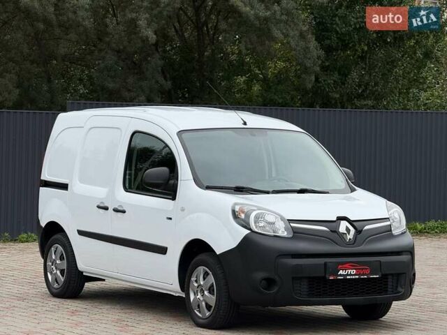 Білий Рено Кєнгу, об'ємом двигуна 0 л та пробігом 31 тис. км за 8799 $, фото 1 на Automoto.ua