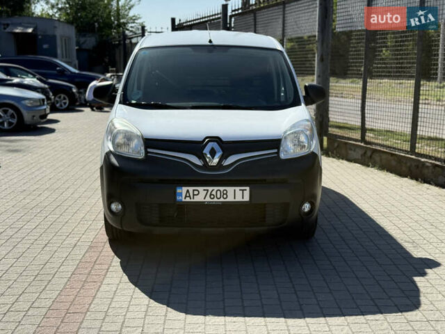 Белый Рено Кенгу, объемом двигателя 1.5 л и пробегом 250 тыс. км за 10700 $, фото 1 на Automoto.ua