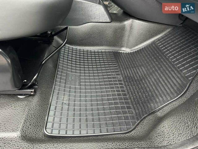 Белый Рено Кенгу, объемом двигателя 1.5 л и пробегом 71 тыс. км за 14700 $, фото 71 на Automoto.ua