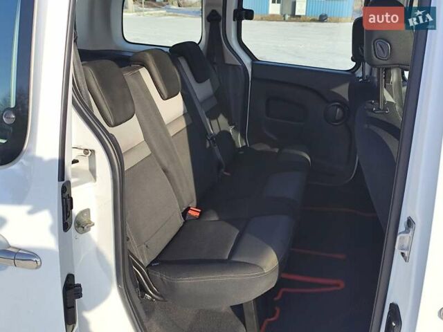 Білий Рено Кєнгу, об'ємом двигуна 1.5 л та пробігом 184 тис. км за 12900 $, фото 18 на Automoto.ua