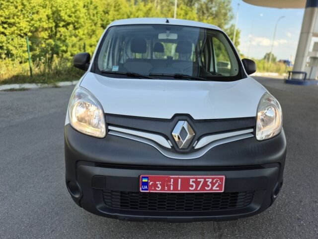 Белый Рено Кенгу, объемом двигателя 1.5 л и пробегом 162 тыс. км за 12570 $, фото 3 на Automoto.ua