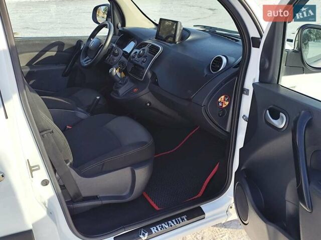 Білий Рено Кєнгу, об'ємом двигуна 1.5 л та пробігом 184 тис. км за 12900 $, фото 21 на Automoto.ua