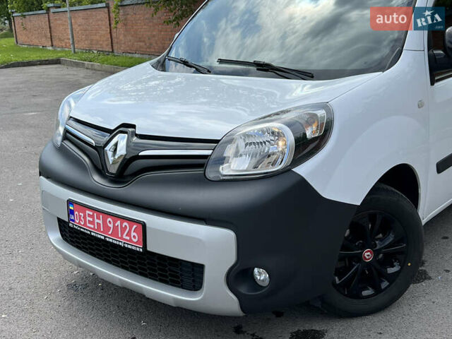 Белый Рено Кенгу, объемом двигателя 1.5 л и пробегом 172 тыс. км за 12999 $, фото 14 на Automoto.ua