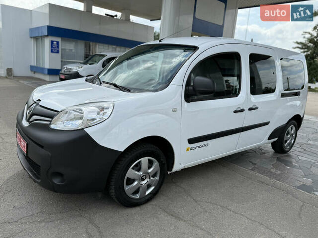 Белый Рено Кенгу, объемом двигателя 1.5 л и пробегом 117 тыс. км за 12999 $, фото 1 на Automoto.ua