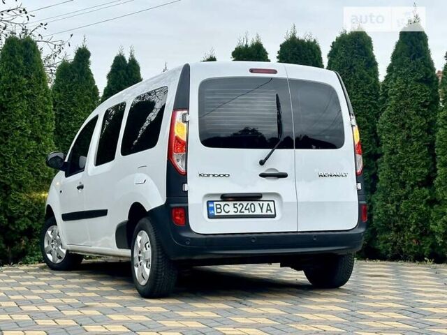 Белый Рено Кенгу, объемом двигателя 0 л и пробегом 33 тыс. км за 11500 $, фото 9 на Automoto.ua