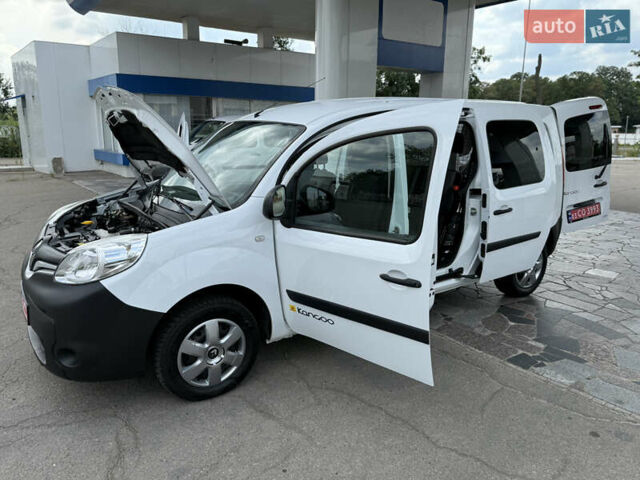 Белый Рено Кенгу, объемом двигателя 1.5 л и пробегом 117 тыс. км за 12999 $, фото 108 на Automoto.ua