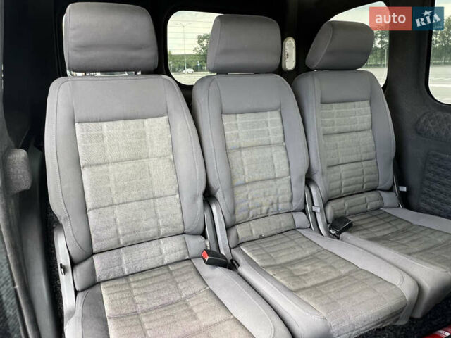 Белый Рено Кенгу, объемом двигателя 1.46 л и пробегом 140 тыс. км за 11799 $, фото 25 на Automoto.ua