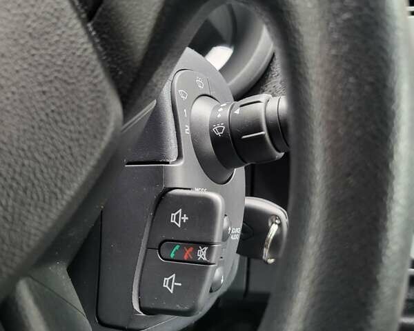 Белый Рено Кенгу, объемом двигателя 1.5 л и пробегом 200 тыс. км за 12900 $, фото 53 на Automoto.ua