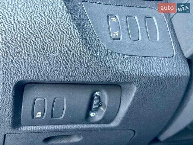 Белый Рено Кенгу, объемом двигателя 0 л и пробегом 75 тыс. км за 9999 $, фото 34 на Automoto.ua