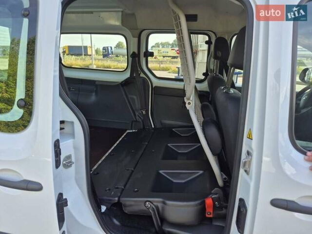 Белый Рено Кенгу, объемом двигателя 1.5 л и пробегом 162 тыс. км за 12570 $, фото 35 на Automoto.ua