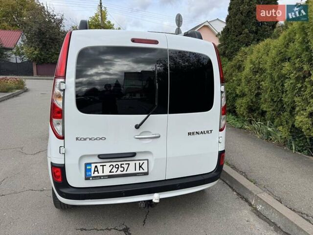Белый Рено Кенгу, объемом двигателя 1.5 л и пробегом 230 тыс. км за 10750 $, фото 5 на Automoto.ua
