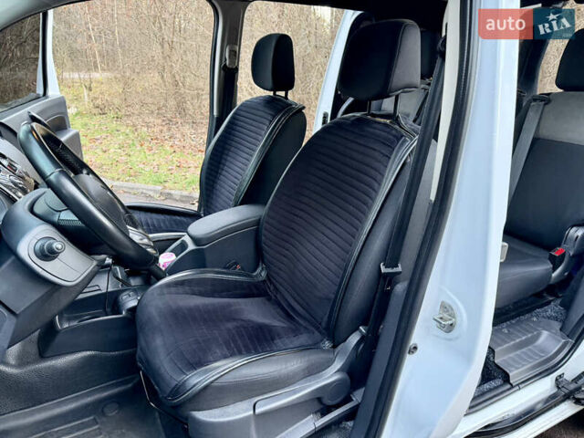 Белый Рено Кенгу, объемом двигателя 1.5 л и пробегом 201 тыс. км за 13700 $, фото 23 на Automoto.ua