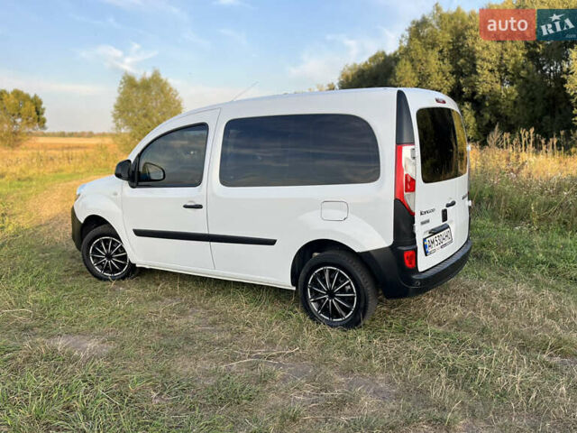 Белый Рено Кенгу, объемом двигателя 1.5 л и пробегом 233 тыс. км за 11750 $, фото 8 на Automoto.ua