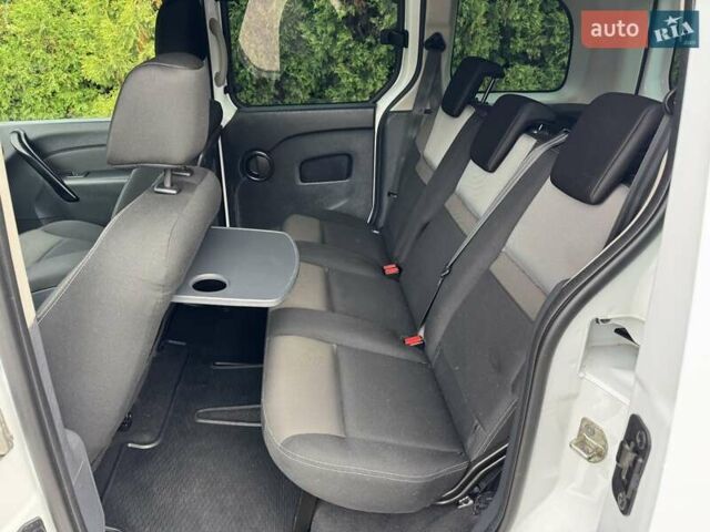 Белый Рено Кенгу, объемом двигателя 1.5 л и пробегом 230 тыс. км за 10750 $, фото 12 на Automoto.ua