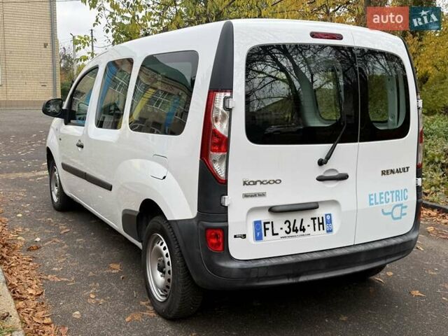 Білий Рено Кєнгу, об'ємом двигуна 0 л та пробігом 32 тис. км за 14900 $, фото 12 на Automoto.ua
