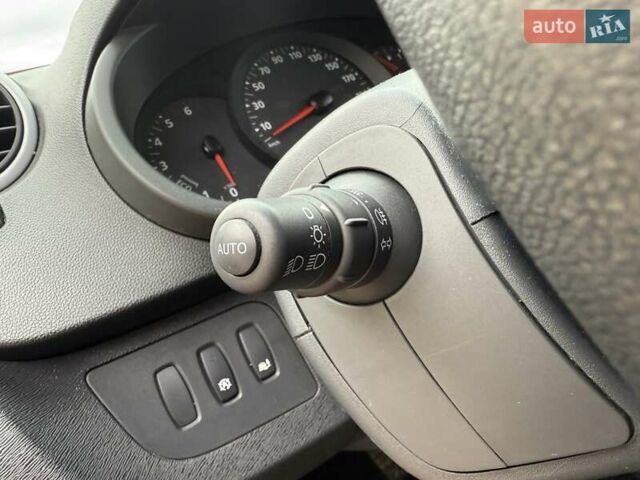 Рено Кенгу 2019 в Луцке на Automoto.ua Белый Рено Кенгу, объемом двигателя 1.5 л и пробегом 203 тыс. км за 12900 $, фото 13 на Automoto.ua