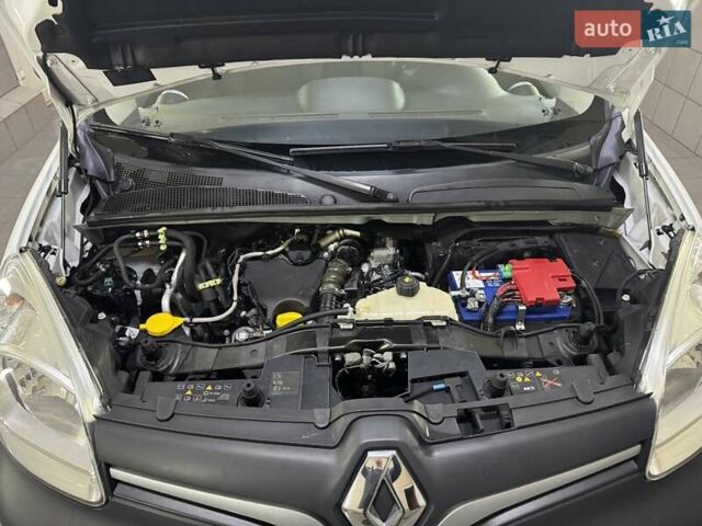 Рено Кенгу 2019 в Умани на Automoto.ua Белый Рено Кенгу, объемом двигателя 1.5 л и пробегом 264 тыс. км за 14500 $, фото 21 на Automoto.ua