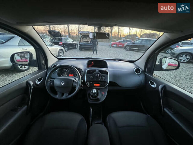 Білий Рено Кєнгу, об'ємом двигуна 1.5 л та пробігом 190 тис. км за 10800 $, фото 17 на Automoto.ua