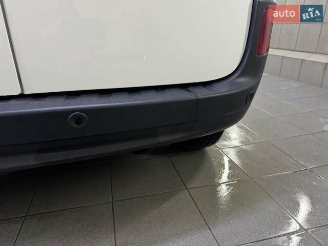 Рено Кенгу 2019 в Умани на Automoto.ua Белый Рено Кенгу, объемом двигателя 1.5 л и пробегом 264 тыс. км за 14500 $, фото 30 на Automoto.ua