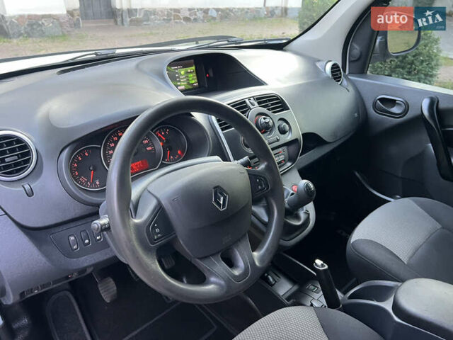 Білий Рено Кєнгу, об'ємом двигуна 1.5 л та пробігом 252 тис. км за 9950 $, фото 42 на Automoto.ua