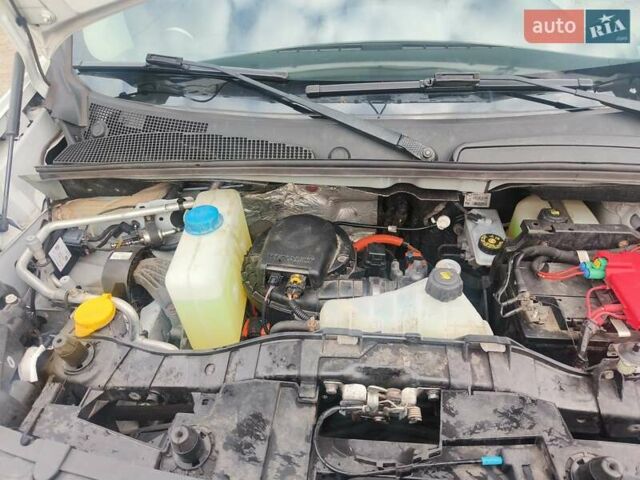 Білий Рено Кєнгу, об'ємом двигуна 0 л та пробігом 80 тис. км за 10850 $, фото 14 на Automoto.ua