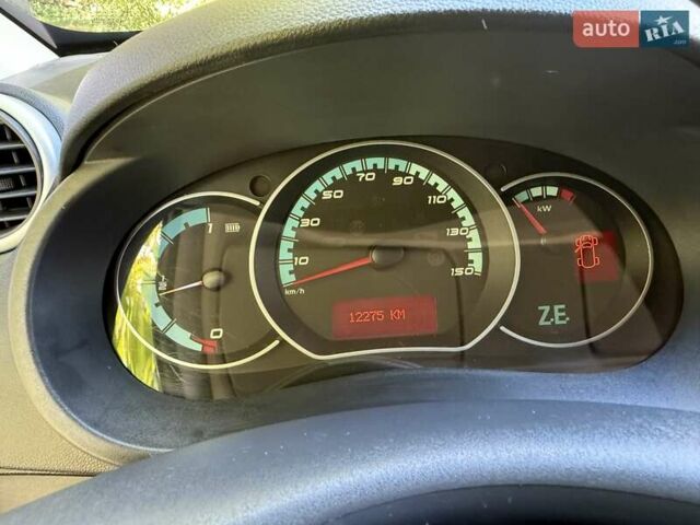 Білий Рено Кєнгу, об'ємом двигуна 0 л та пробігом 12 тис. км за 11300 $, фото 23 на Automoto.ua