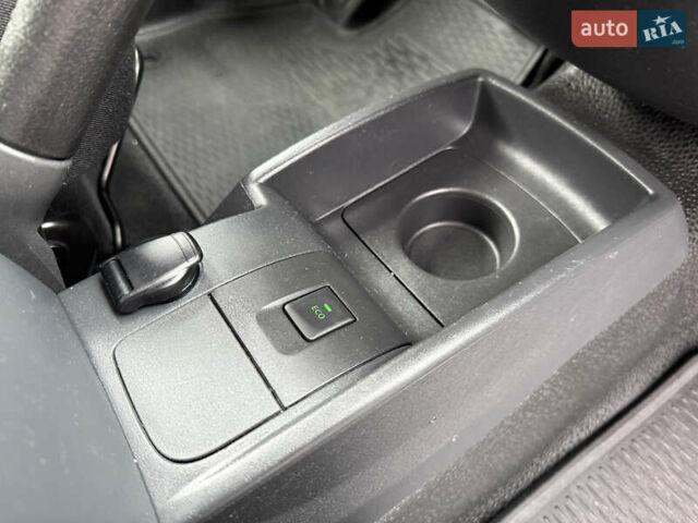 Белый Рено Кенгу, объемом двигателя 1.5 л и пробегом 210 тыс. км за 12300 $, фото 49 на Automoto.ua