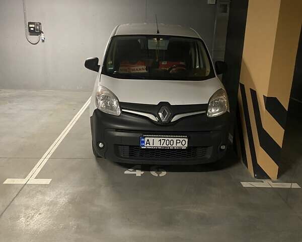 Білий Рено Кєнгу, об'ємом двигуна 1.5 л та пробігом 205 тис. км за 10000 $, фото 5 на Automoto.ua