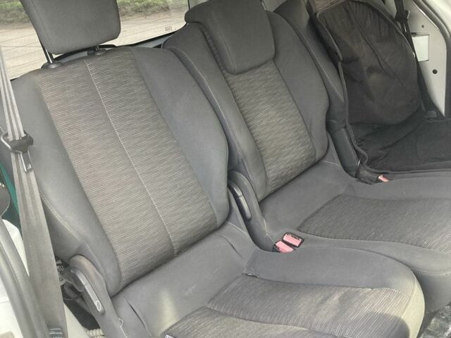 Білий Рено Кєнгу, об'ємом двигуна 1.5 л та пробігом 240 тис. км за 10000 $, фото 7 на Automoto.ua